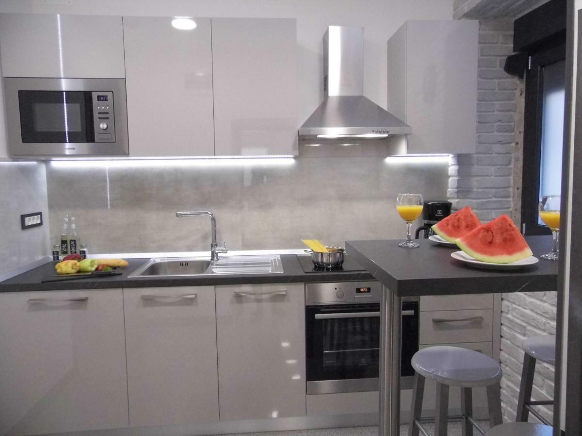 Batcave Apartment Pula Ngoại thất bức ảnh